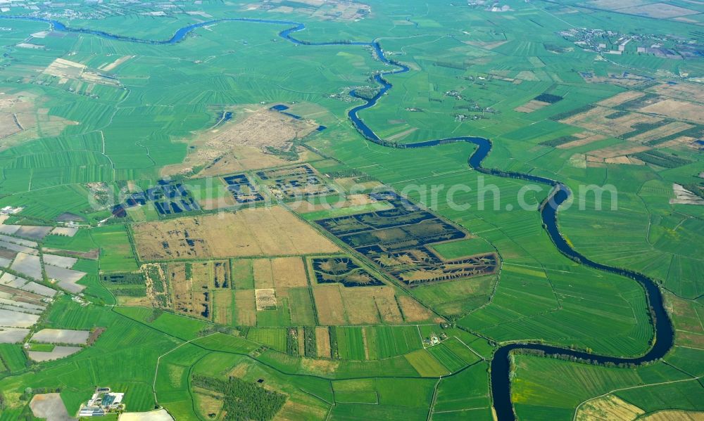 Prinzenmoor from the bird's eye view: Peat degradation on the moor fields in Prinzenmoor in the state Schleswig-Holstein, Germany