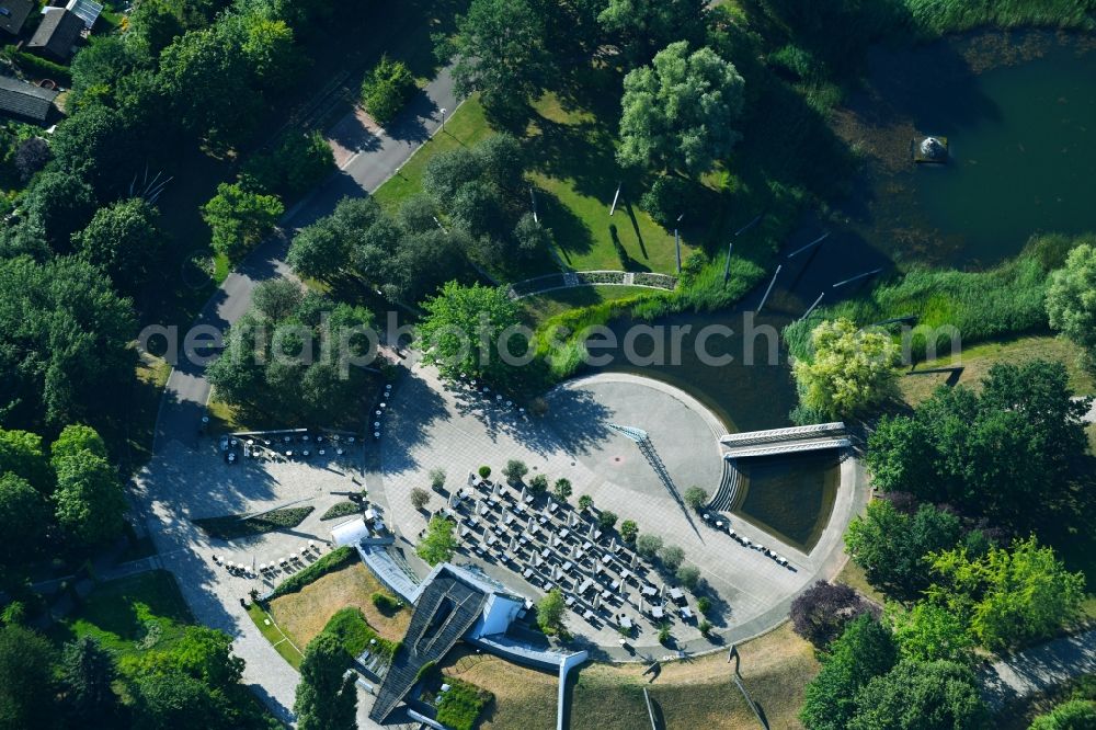 Aerial photograph Berlin - Tourist attraction and sightseeing Largest sundial in Europe in Britzer Garten in the district Neukoelln in Berlin, Germany