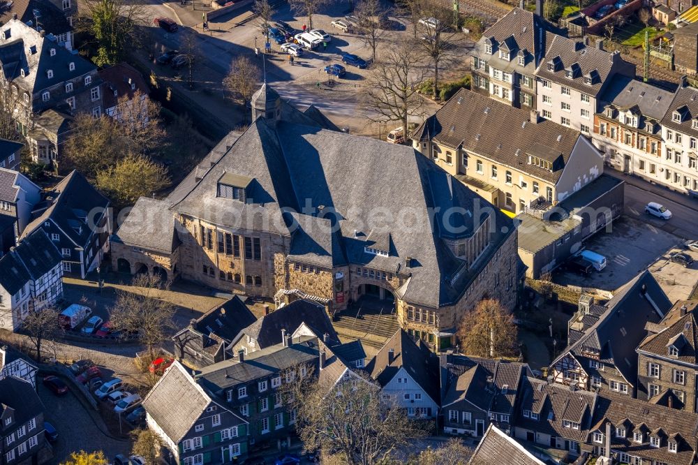 Velbert from above - Tourist attraction and sightseeing Historisches Buergerhaus Langenberg on Hauptstrasse in the district Langenberg in Velbert in the state North Rhine-Westphalia, Germany