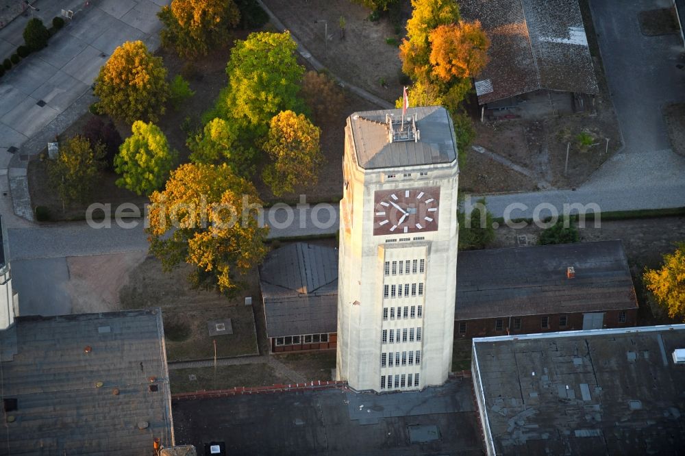 Wittenberge from above - Tourist attraction and sightseeing Uhrenturm Naehmaschinenwerk in Wittenberge in the state Brandenburg, Germany