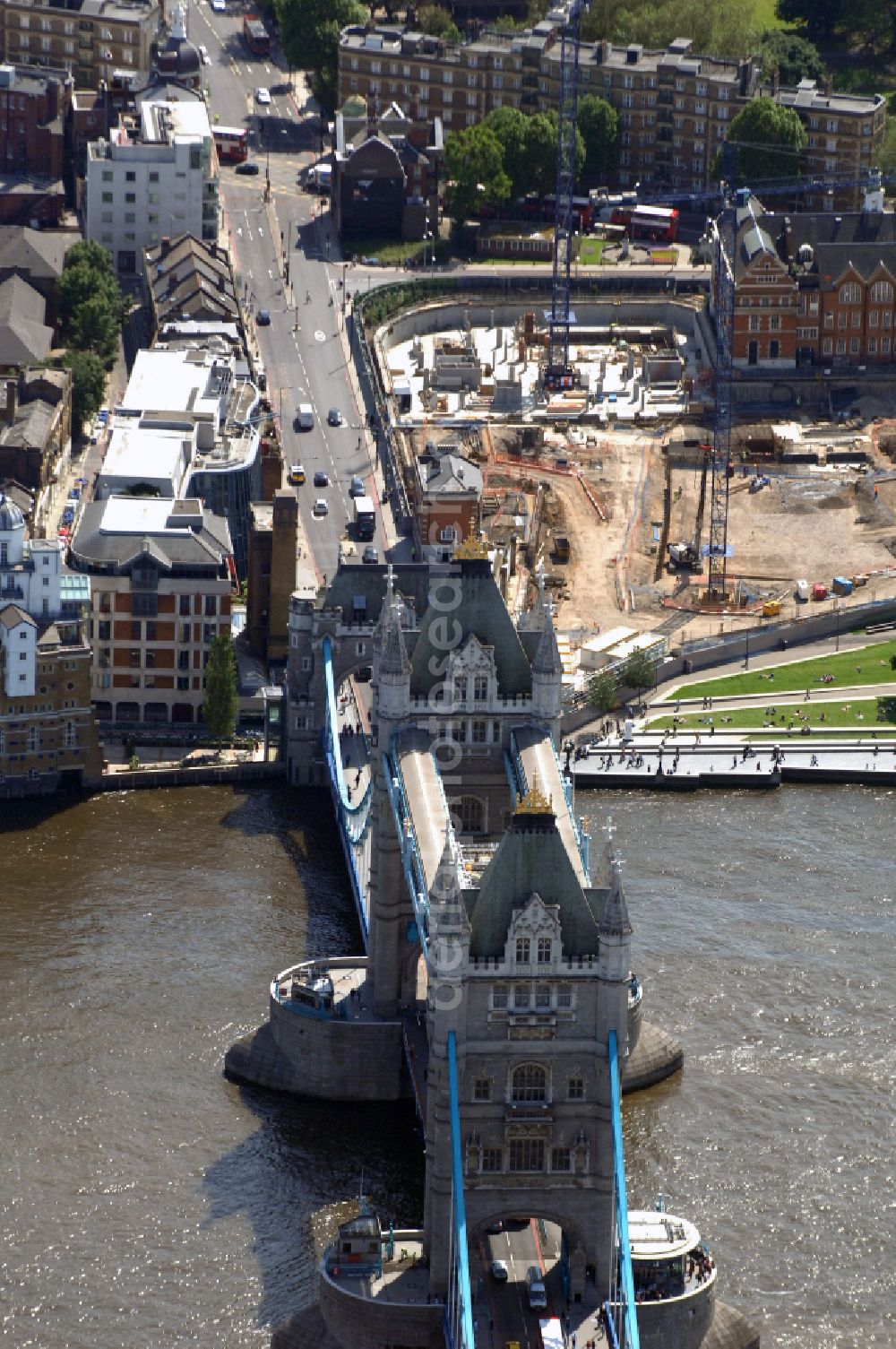 London from above - River - bridge structure and landmark of the Victorian bascule and suspension bridge Tower Bridge for crossing the river Thames on Tower Bridge Rd in London in England, United Kingdom