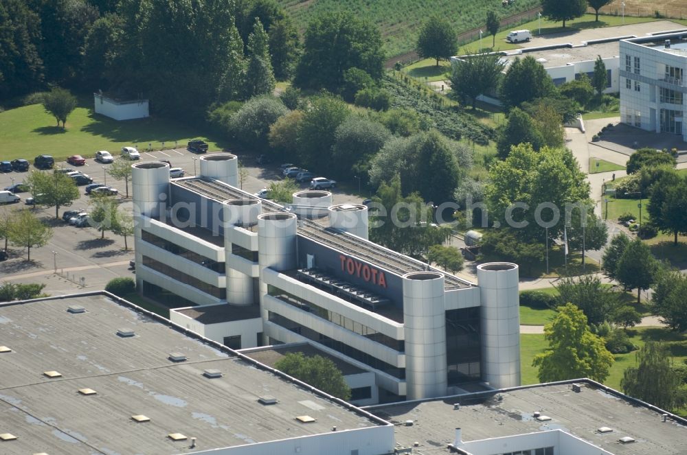 Köln from the bird's eye view: Building and production halls on the premises of Toyota Deutschland GmbH on Toyota-Allee in the district Lindenthal in Cologne in the state North Rhine-Westphalia, Germany