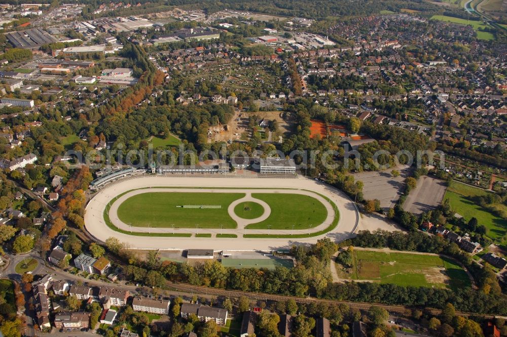 Aerial image Dinslaken - View of the harness racing track Dinslaken in the state of North Rhine-Westphalia