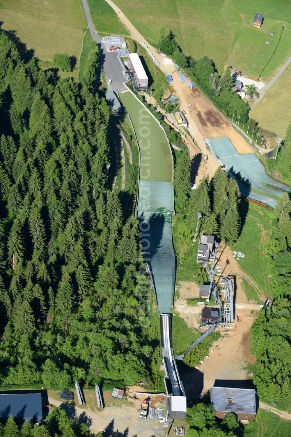 Oberwiesenthal from the bird's eye view: Training and competitive sports center of the ski jump Fichtelbergschanze in the district Huettenbach in Oberwiesenthal in the state Saxony, Germany