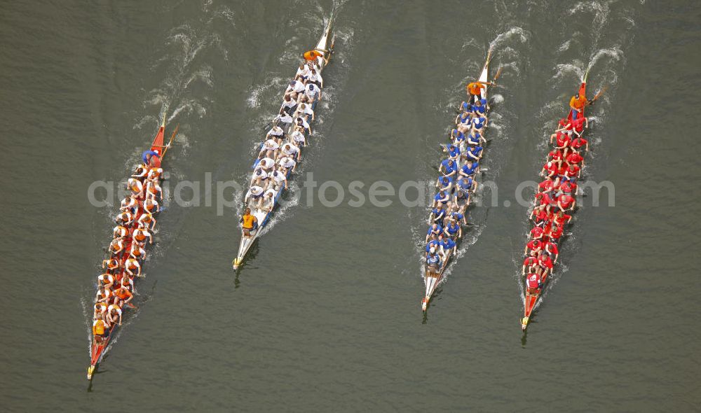 Witten from above - Blick auf ein Trainingscamp für Drachenbootrennen auf der Ruhr. The training camp for dragon boat races on the Ruhr.