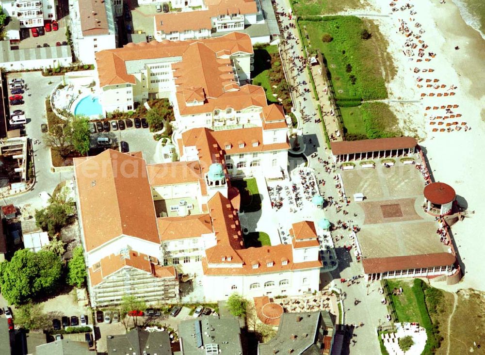 Aerial image Binz auf Rügen / Mecklenburg - Vorpommern - TRAVEL CHARME HOTEL / ehem. Kurhaus Binz auf Rügen. BINZ 10.Mai 2002 Kontakt über: TRAVEL CHARME HOTELS Geschäftsleitung Herr Pöthke Grolmannstraße 40 10623 BERLIN