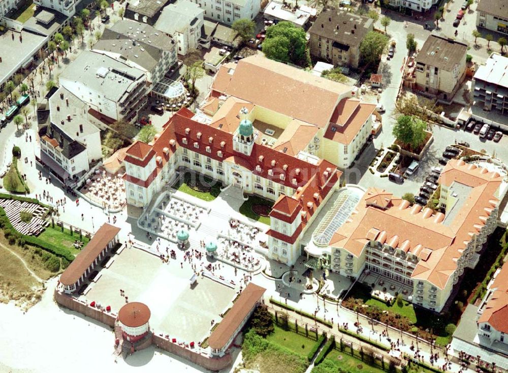 Binz auf Rügen / Mecklenburg - Vorpommern from above - TRAVEL CHARME HOTEL / ehem. Kurhaus Binz auf Rügen. BINZ 10.Mai 2002 Kontakt über: TRAVEL CHARME HOTELS Geschäftsleitung Herr Pöthke Grolmannstraße 40 10623 BERLIN