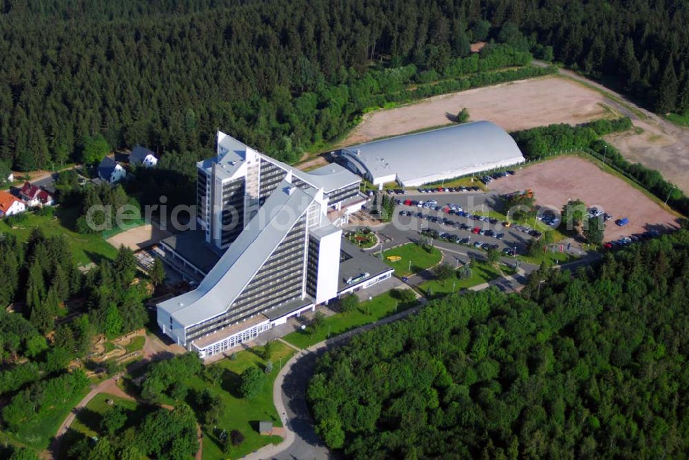 Aerial photograph Oberhof - Blick auf das Treff Hotel Panorama Oberhof in der Theodor-Neubauer-Straße 29 in 98559 Oberhof Telefon: (03 68 42) 5 00 Telefax: (03 68 42) 2 25 54