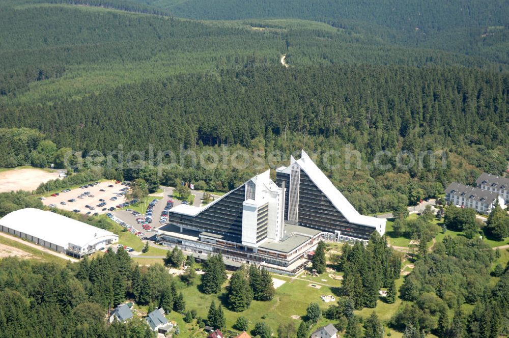 Oberhof from the bird's eye view: Blick auf das TREFF Hotel Panorama mit Sportzenter in Oberhof ist ein 3-Sterne Hotel. In dem Hotel gibt es verschiedene Restaurants und eine hauseigene Theken-Musik-Kneipe Waldmarie.