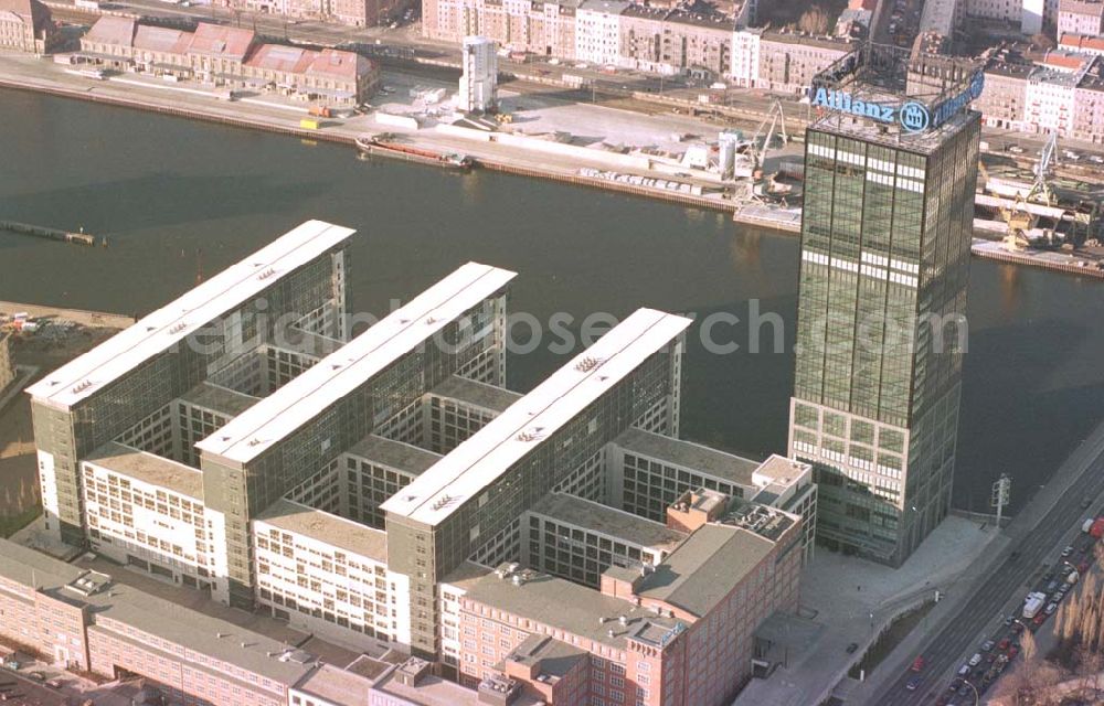 Aerial image Berlin - Treptow - Treptowers-Bürokomplex der ALLIANZ-Grundstücksverwaltung in Berlin-Treptow.