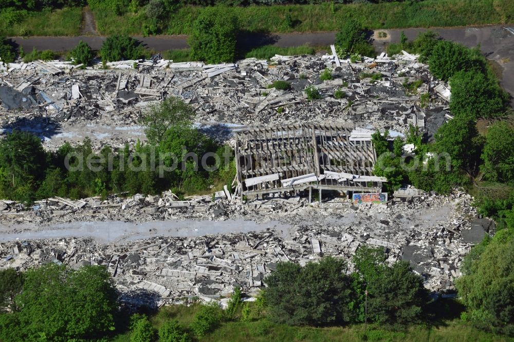 Schönow from the bird's eye view: Rubble remains of the demolished building ruins of former NVA of the GDR properties at Schoenow in Brandenburg