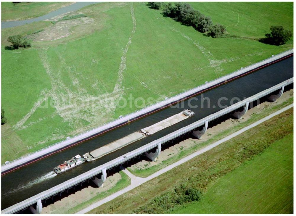 Aerial image Hohenwarthe - Trough bridge from the Mittelland Canal over the River Elbe to the Elbe-Havel Canal to the waterway intersection with MD Hohenwarthe in Saxony-Anhalt