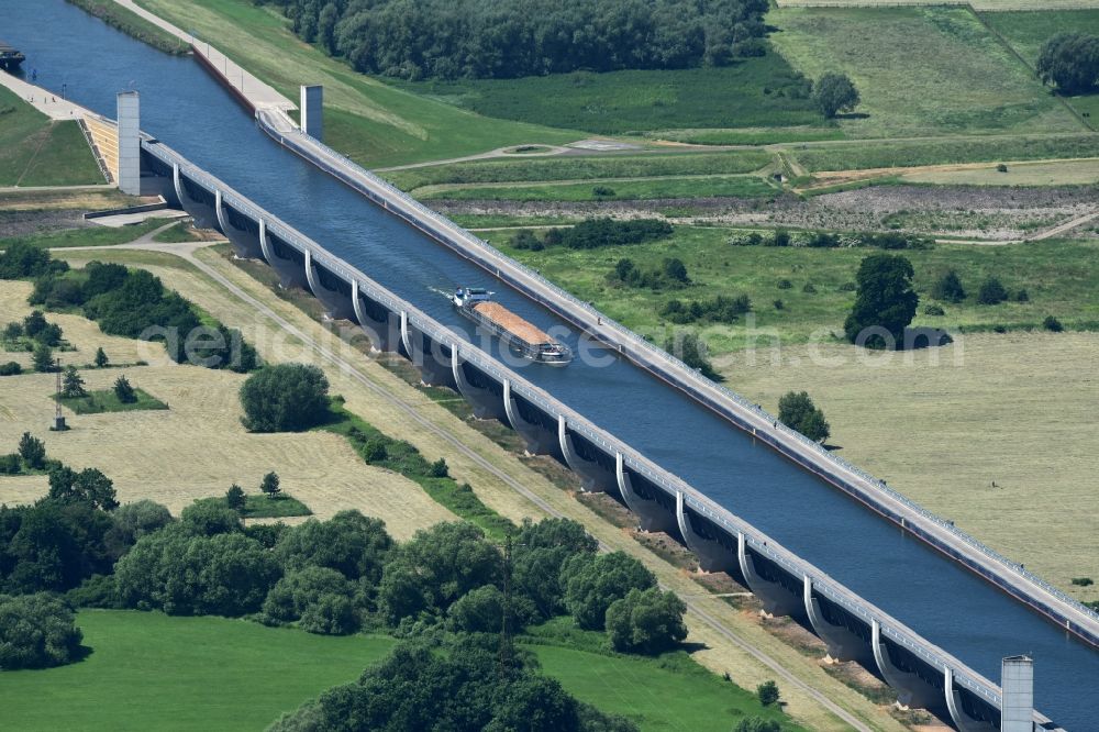 Hohenwarthe from above - Trough bridge from the Mittelland Canal over the River Elbe to the Elbe-Havel Canal to the waterway intersection in Hohenwarthe in Saxony-Anhalt