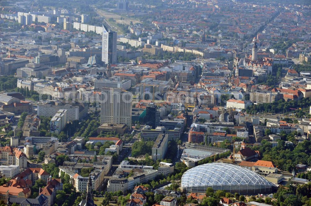 Leipzig from the bird's eye view: Blick auf den Neubau der Riesentropenhalle Gondwanaland im Zoo Leipzig. In der Erlebniswelt wird die Urzeit lebendig als Afrika, Südamerika und Teile Asiens noch eine gemeinsame Landmasse bildeten. Die Eröffnung ist für 2011 geplant. View of the new construction of the giant tropical hall Gondwanaland in the Leipzig Zoo. The opening is planned for 2011.