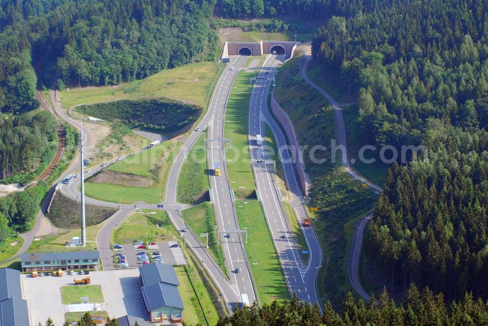 Aerial photograph Zella-Mehlis - Blick auf den Tunnel Berg Bock - mit 2738 m der drittlängste zweiröhrige Straßentunnel Deutschlands. Er ist Teil der Autobahn A 71, zwischen der Anschlussstelle Suhl/Zella-Mehlis und dem Autobahndreieck Suhl, unterquert er den Berg Glaskopf (709 m), dessen Nebenberg (681 m) Bock genannt wird. Glaskopf und Bock gehören zu dem zwischen Zella-Mehlis und Suhl gelegenen Höhenzug Domberg-Schwarzer Kopf.