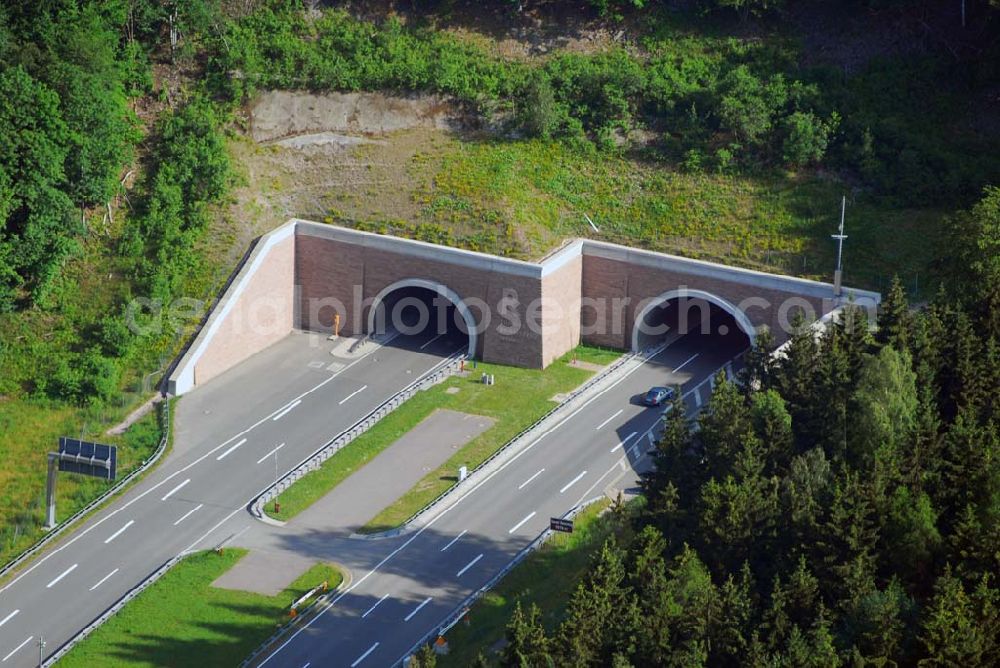 Aerial photograph Zella-Mehlis - Blick auf den Tunnel Berg Bock - mit 2738 m der drittlängste zweiröhrige Straßentunnel Deutschlands. Er ist Teil der Autobahn A 71, zwischen der Anschlussstelle Suhl/Zella-Mehlis und dem Autobahndreieck Suhl, unterquert er den Berg Glaskopf (709 m), dessen Nebenberg (681 m) Bock genannt wird. Glaskopf und Bock gehören zu dem zwischen Zella-Mehlis und Suhl gelegenen Höhenzug Domberg-Schwarzer Kopf.