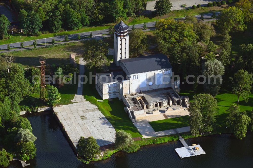 Aerial image Hennickendorf - Ruin the buildings and halls of a turbine hall on Berliner Strasse on the banks of the Stienitzsee in Hennickendorf in the state Brandenburg, Germany