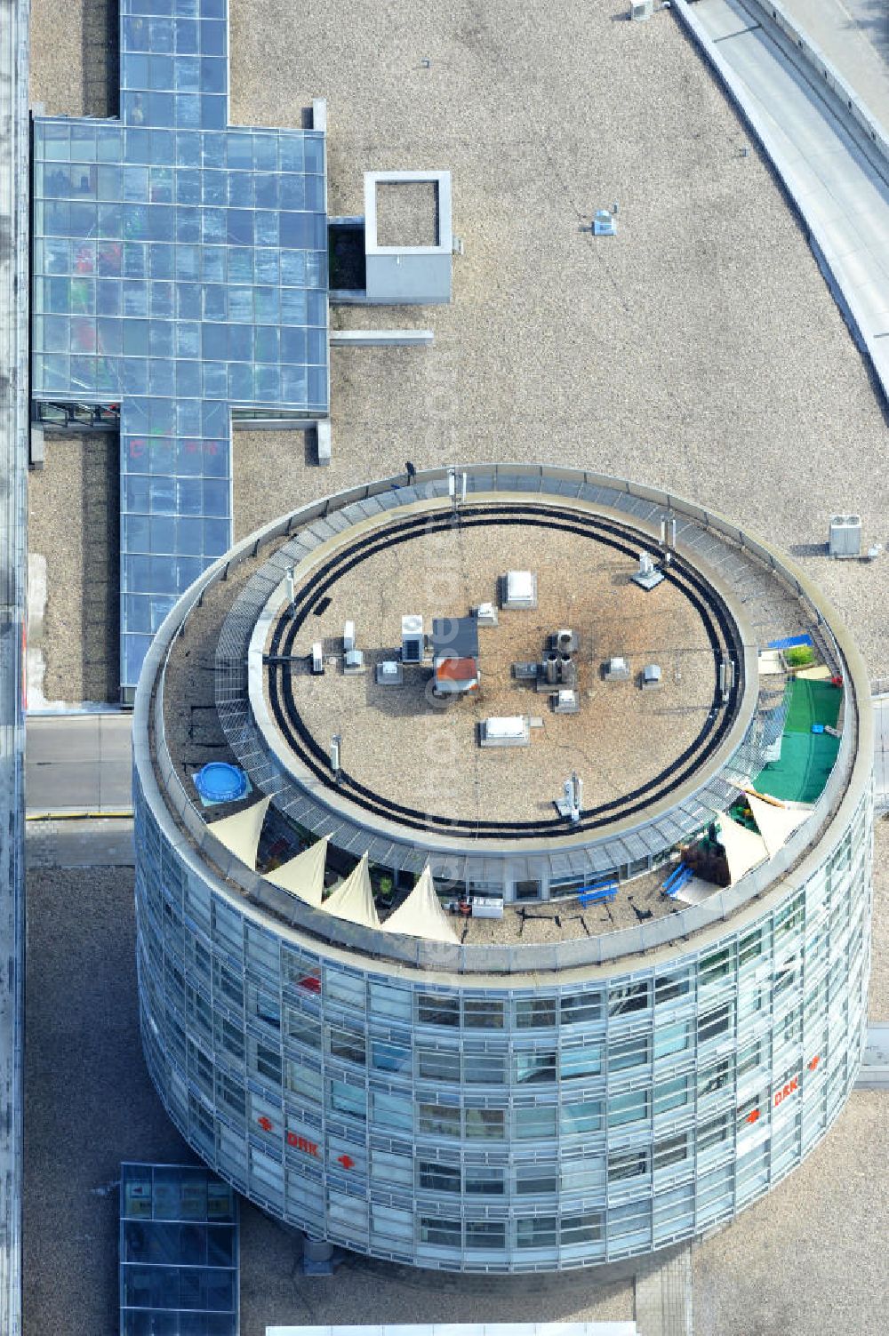 Aerial photograph Bernau - Blick auf den Turm der Bahnhofspassagen der Peter Fritz Immobilien GbR mbH in Bernau. View of the tower of the station passages in Bernau.