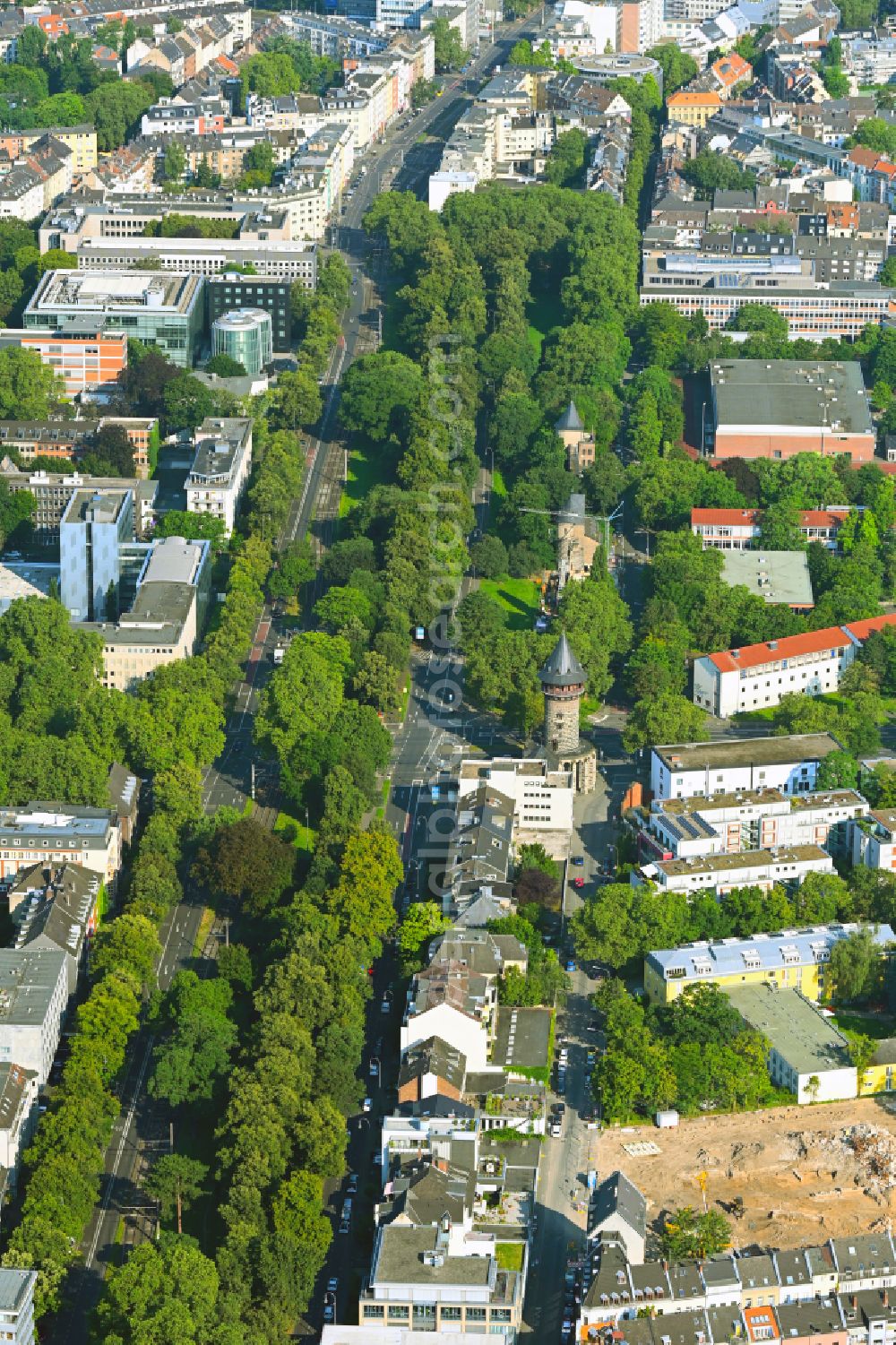 Köln from the bird's eye view: Tower building Blaue Funken Turm (Sachsenturm) remains of the former, historic city wall on the street Blaue-Funken-Weg in the Altstadt district of Cologne in the federal state of North Rhine-Westphalia, Germany