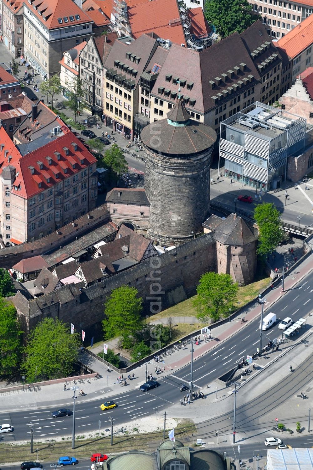 Aerial image Nürnberg - Tower building Frauentorturm on Koenigstrasse the rest of the former historic city walls in Nuremberg in the state Bavaria, Germany