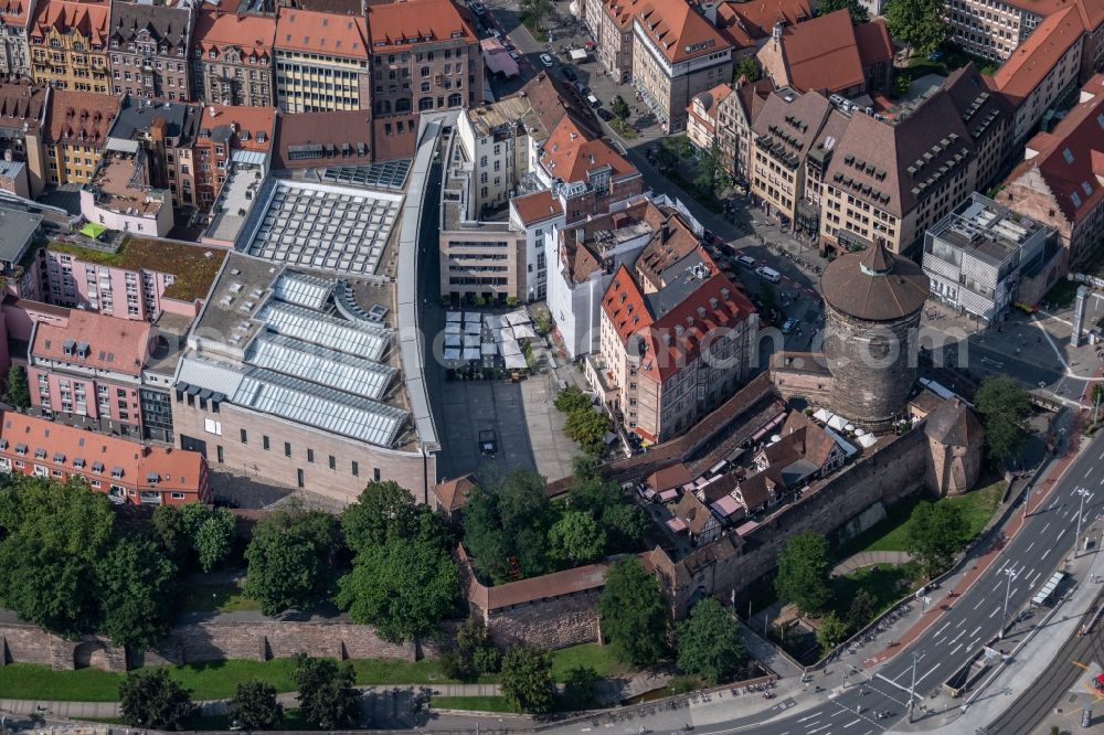 Aerial photograph Nürnberg - Tower building Frauentorturm on Koenigstrasse the rest of the former historic city walls in Nuremberg in the state Bavaria, Germany