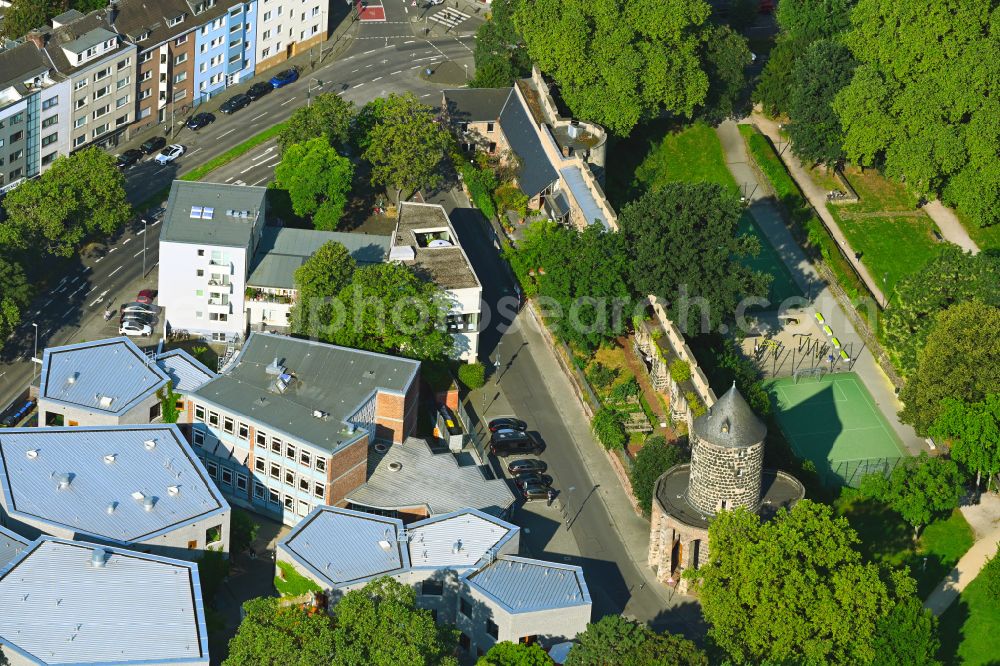 Köln from above - Tower building Gereonsmuehle remains of the former, historic city wall in the Calisthenics Park on the street Gereonswall in the district Altstadt in Cologne in the federal state of North Rhine-Westphalia, Germany