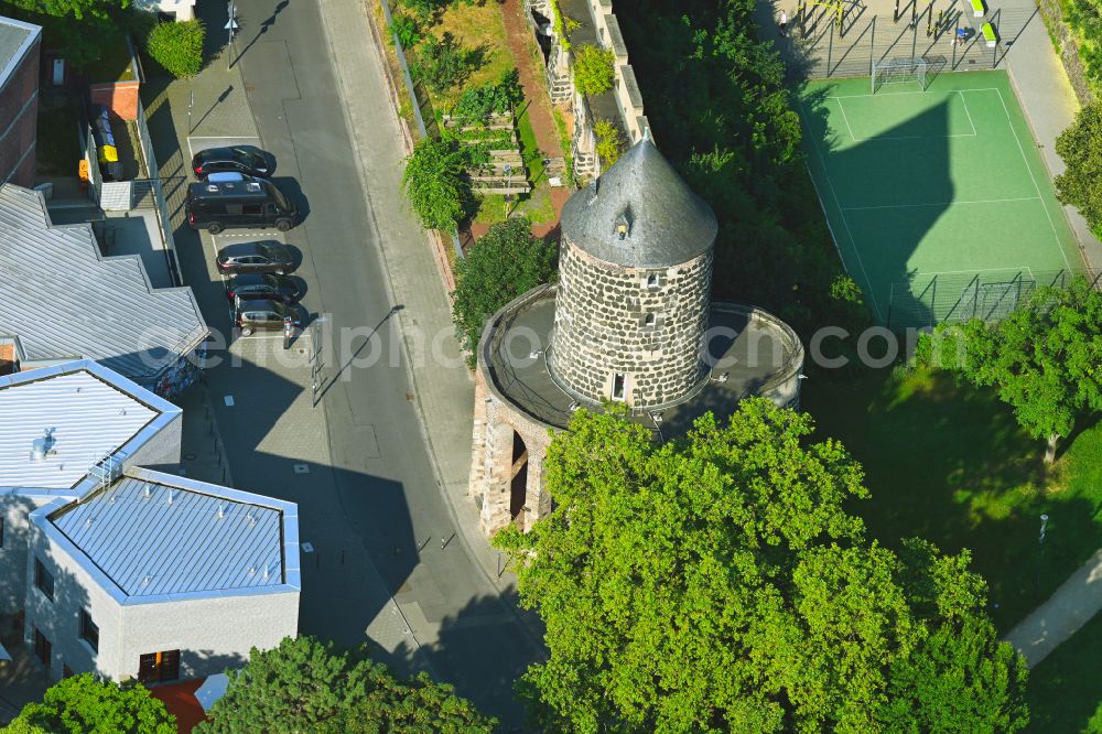 Köln from the bird's eye view: Tower building Gereonsmuehle remains of the former, historic city wall in the Calisthenics Park on the street Gereonswall in the district Altstadt in Cologne in the federal state of North Rhine-Westphalia, Germany