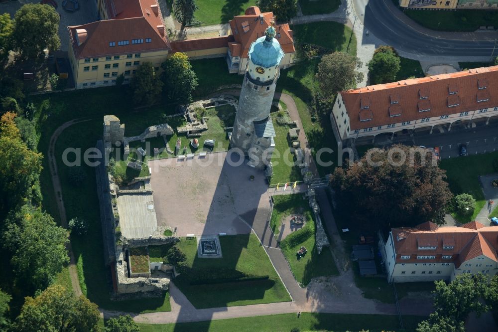 Aerial image Arnstadt - Tower and remains of the ruins of the palace grounds of the former castle Schlossruine Neideck in Arnstadt in the state Thuringia