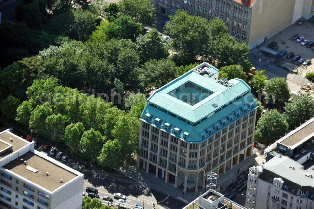 Aerial photograph Berlin Mitte - Das ehemalige Damenmodehaus Kersten und Tuteur, heute Tuteur Haus, in der Leipziger Straße/ Ecke Charlottenstraße in Berlin-Mitte. Das Bauwerk wurde bereits im Jahr 1886 als Geschäftshaus Ullmann erbaut und dient als Sitz von Unternehmen wie BWP Marketing & Service GmbH und TUTEUR HAUS GMBH & CO. KG. Das Haus steht heute unter Denkmalschutz. Vermietung durch AENGEVELT Immobilien. The former Ladies Fashion House Kersten und Tuteur, now called Tuteur House, at Leipziger Straße in Berlin-Mitte.The building was built already in the year 1886 as firm Ullmann and serves as seat of enterprises such as BWP marketing & Service GmbH, TUTEUR HOUSE GmbH & CO. Kg. The house stands today under monument protection.