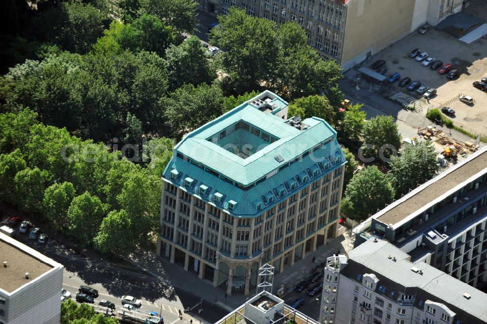 Berlin Mitte from above - Das ehemalige Damenmodehaus Kersten und Tuteur, heute Tuteur Haus, in der Leipziger Straße/ Ecke Charlottenstraße in Berlin-Mitte. Das Bauwerk wurde bereits im Jahr 1886 als Geschäftshaus Ullmann erbaut und dient als Sitz von Unternehmen wie BWP Marketing & Service GmbH und TUTEUR HAUS GMBH & CO. KG. Das Haus steht heute unter Denkmalschutz. Vermietung durch AENGEVELT Immobilien. The former Ladies Fashion House Kersten und Tuteur, now called Tuteur House, at Leipziger Straße in Berlin-Mitte.The building was built already in the year 1886 as firm Ullmann and serves as seat of enterprises such as BWP marketing & Service GmbH, TUTEUR HOUSE GmbH & CO. Kg. The house stands today under monument protection.