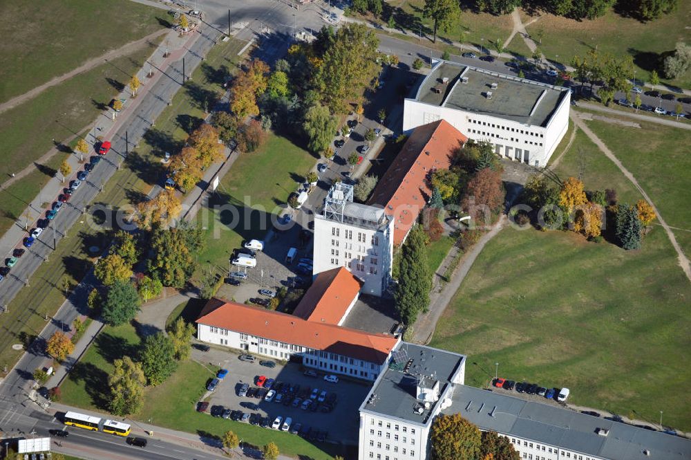 Aerial photograph Berlin - Sicht auf den Sitz der TV+Synchron Berlin GmbH im Franz Ehrlich Haus in der Moriz-Seeler-Straße in Berlin-Adlershof. Das Unternehmen übernimmt Synchronisationen und Lokalisationen, Untertitelungen, DRTV-Produktionen und Geräuschproduktionen für Kunden aus verschiedenen Medienbereichen. View to the seat of the Tv+Synchron Berlin GmbH in the Franz Ehrlich Haus in Berlin-Adlershof. The company takes synchronisations and localization, subtitling, DTRV and sounds productions for clients from different media industries.