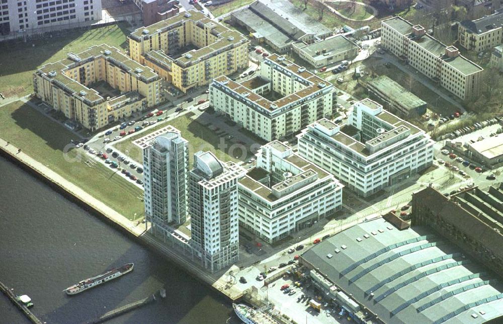 Berlin- Treptow from the bird's eye view: Twin-Towers am Treptower Park 11.03.02