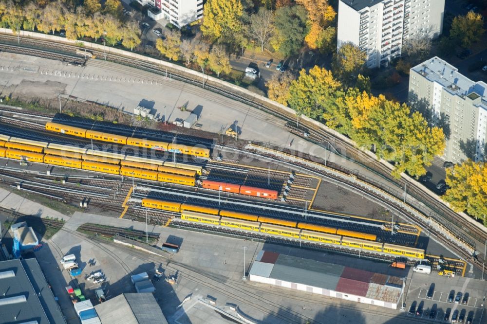 Berlin from above - Operating workshop Friedrichsfelde for metro trains of the BVG in Berlin - Lichtenberg. The depot station near Franz Mett Strasse is used for minor maintenance and repair works on the subway trains