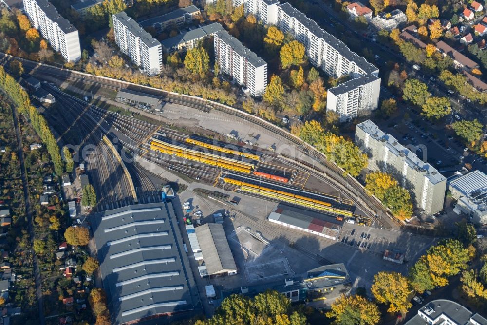 Berlin from the bird's eye view: Operating workshop Friedrichsfelde for metro trains of the BVG in Berlin - Lichtenberg. The depot station near Franz Mett Strasse is used for minor maintenance and repair works on the subway trains