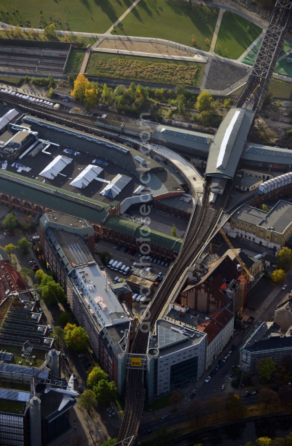 Berlin from the bird's eye view: View of aboveground metro station Gleisdreieck and the German Museum of Technology in Berlin - Kreuzberg. The area surrounding the railway station was developed into a city park. The German Museum of Technology at Trebbiner Strasse is a popular location for exhibitions about the cultural history of transport engineering, communications, manufacturing and energy engineering