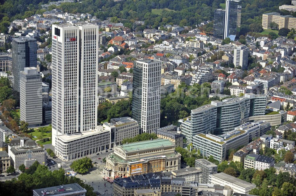 Aerial image Frankfurt am Main - Blick über Frankfurt-Westend mit dem UBS-Tower, dem Park Tower, der Alten Oper und der Frankfurter Welle (v.l.n.r.). View over Frankfurt-Westend with the UBS Tower, Park Tower, the Old Opera Frankfurt and the complex Die Welle (from left to right).