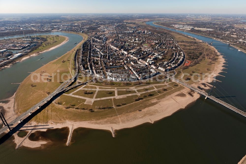 Düsseldorf from above - View of the shore of the river Rhine in Duesseldorf in the state North Rhine-Westphalia