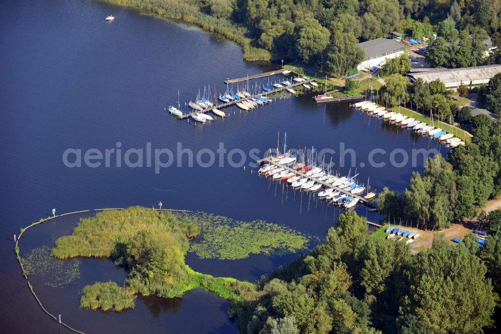 Potsdam from above - View of shore of the peninsula Hermannswerder in Potsdam in Brandenburg