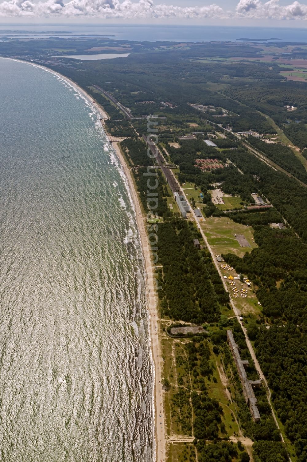 Aerial image Prora - View of the shore of the Baltic Sea in Prora on the island Ruegen in Mecklenburg-West Pomerania