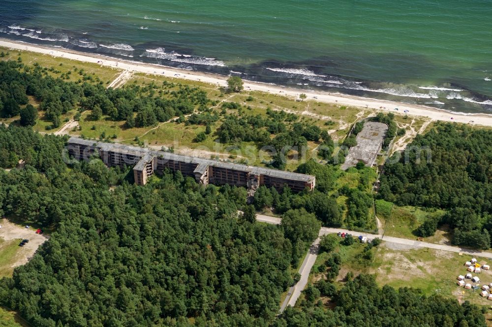 Aerial image Prora - View of the shore of the Baltic Sea in Prora on the island Ruegen in Mecklenburg-West Pomerania