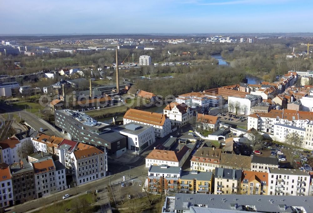 Aerial photograph Halle ( Saale ) - View of the bank of the Saale in Halle in the state Saxony-Anhalt