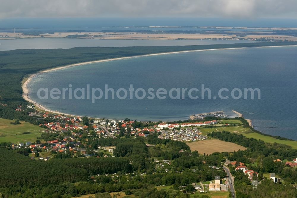 Glowe from the bird's eye view: View of the shore of the Spyckersche See in Glowe on the island Ruegen in Mecklenburg-West Pomerania