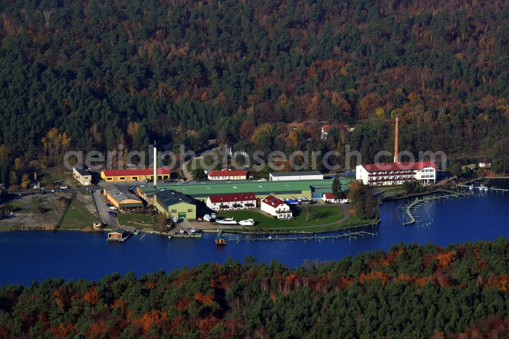 Aerial image Joachimsthal - View of the bank of the lake Werbellinsee in Joachimsthal in the state Brandenburg