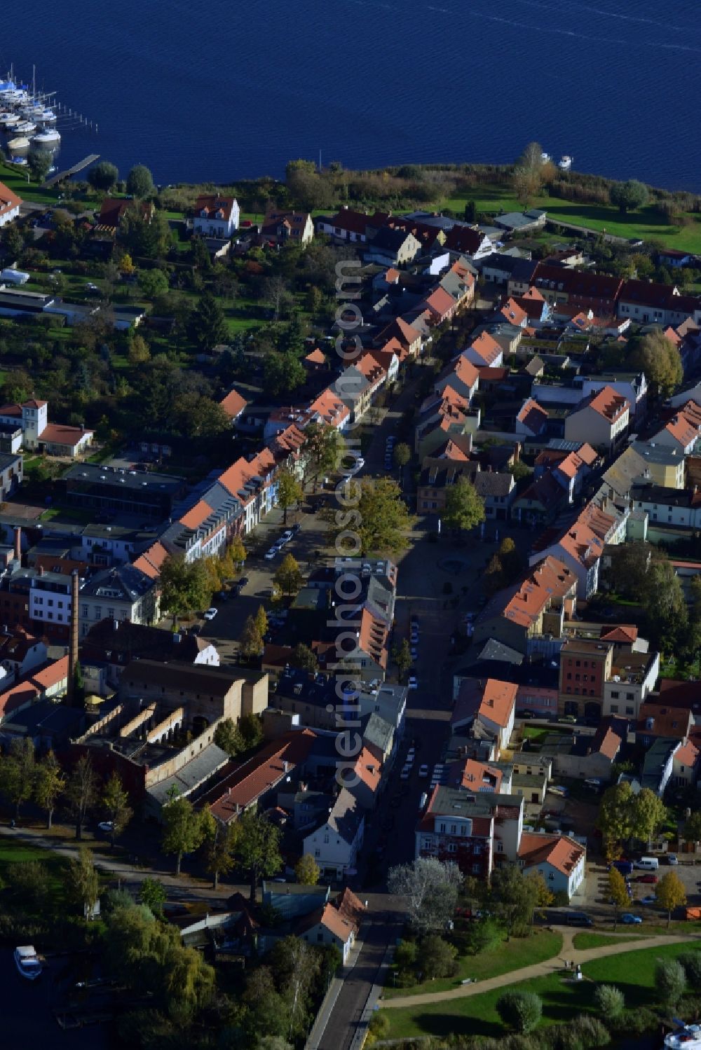 Werder (Havel) from the bird's eye view: View of the bank of the Havel in Werder ( Havel ) in the state Brandenburg