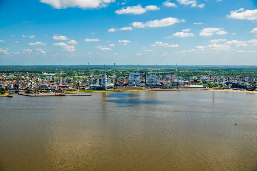 Aerial photograph Bremerhaven - Shore area of the river Weser in Bremerhaven in the state Bremen, Germany