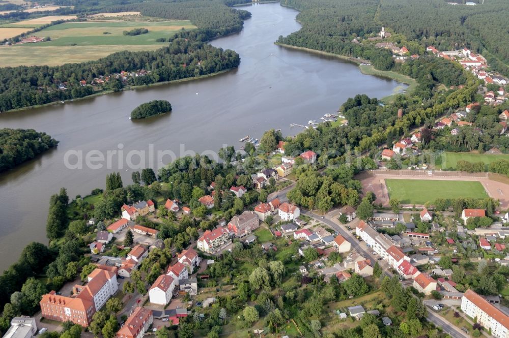 Aerial photograph Templin - Waterfront of Lake of Templin with Lido Templin in Templin in the Federal State of Brandenburg