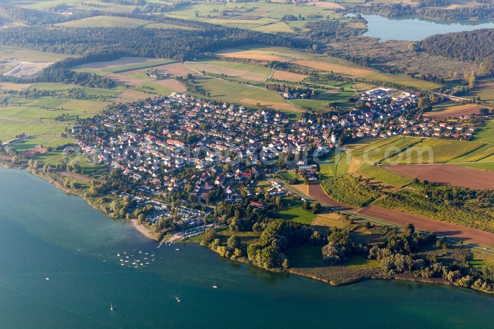 Aerial image Radolfzell am Bodensee - Riparian areas on the lake area of Lake Constance in the district Markelfingen in Radolfzell am Bodensee in the state Baden-Wuerttemberg, Germany