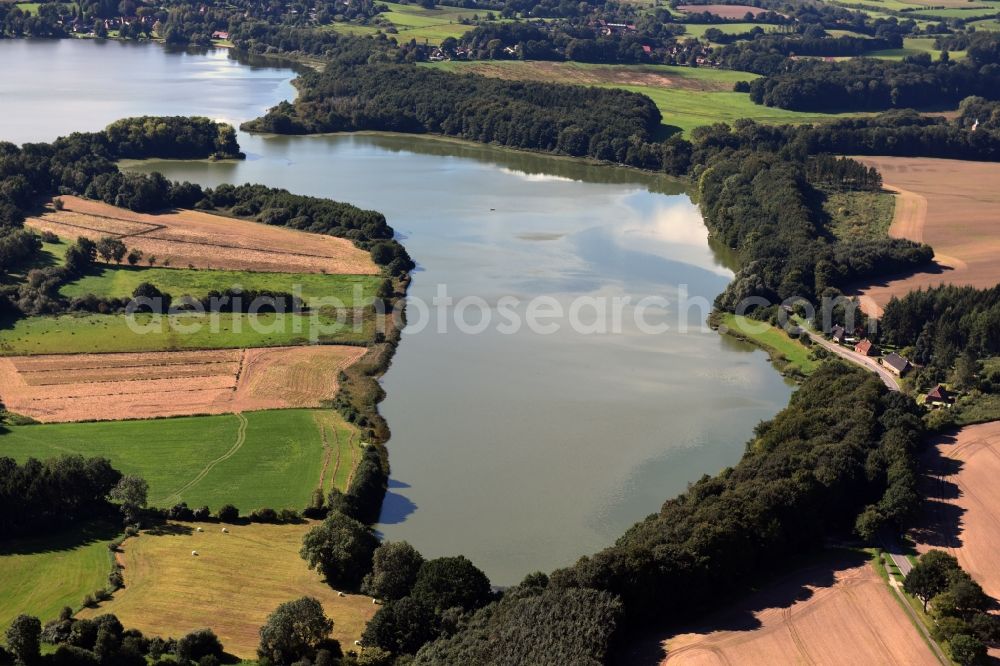 Aerial image Westensee - Riparian areas on the lake area of Bossee in Westensee in the state Schleswig-Holstein