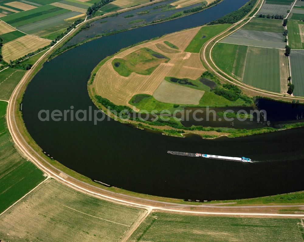 Aerial image Kirchroth - Curved loop of the riparian zones on the course of the river of the river Danube in Kirchroth in the state Bavaria, Germany