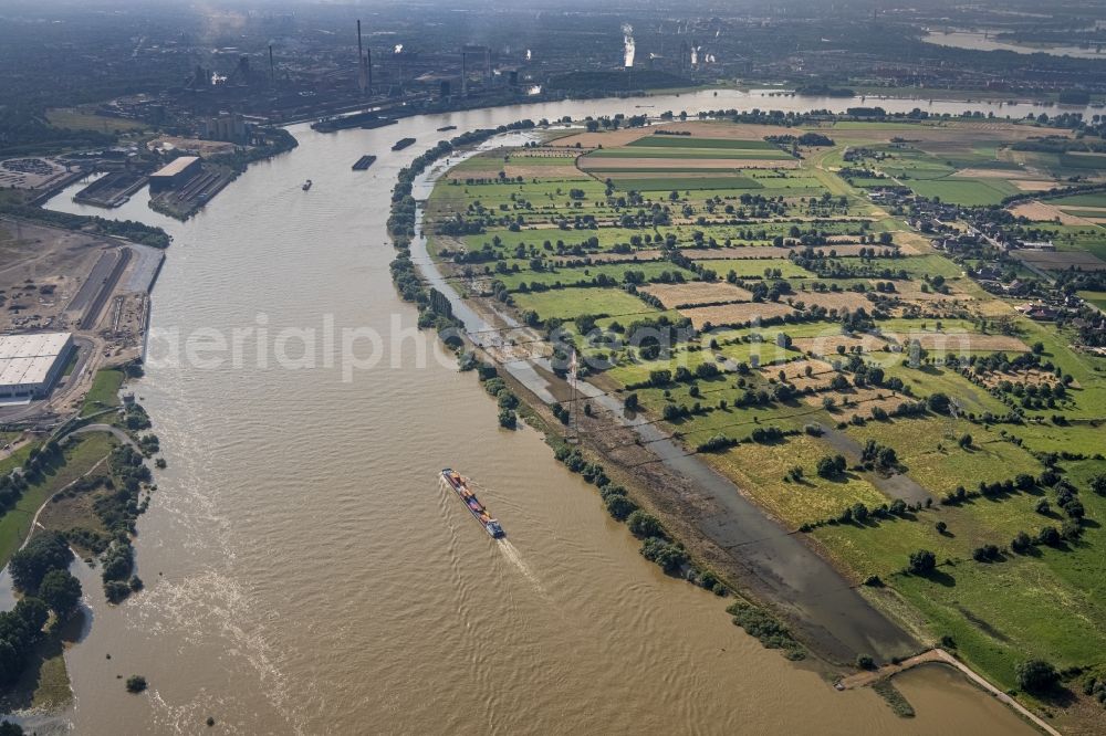 Aerial image Duisburg - Shore areas with flooded by flood level riverbed of Rhein on logport VI in Duisburg at Ruhrgebiet in the state North Rhine-Westphalia, Germany